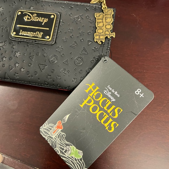 Hocus pocus loungefly wallet new with tags - Picture 4 of 4